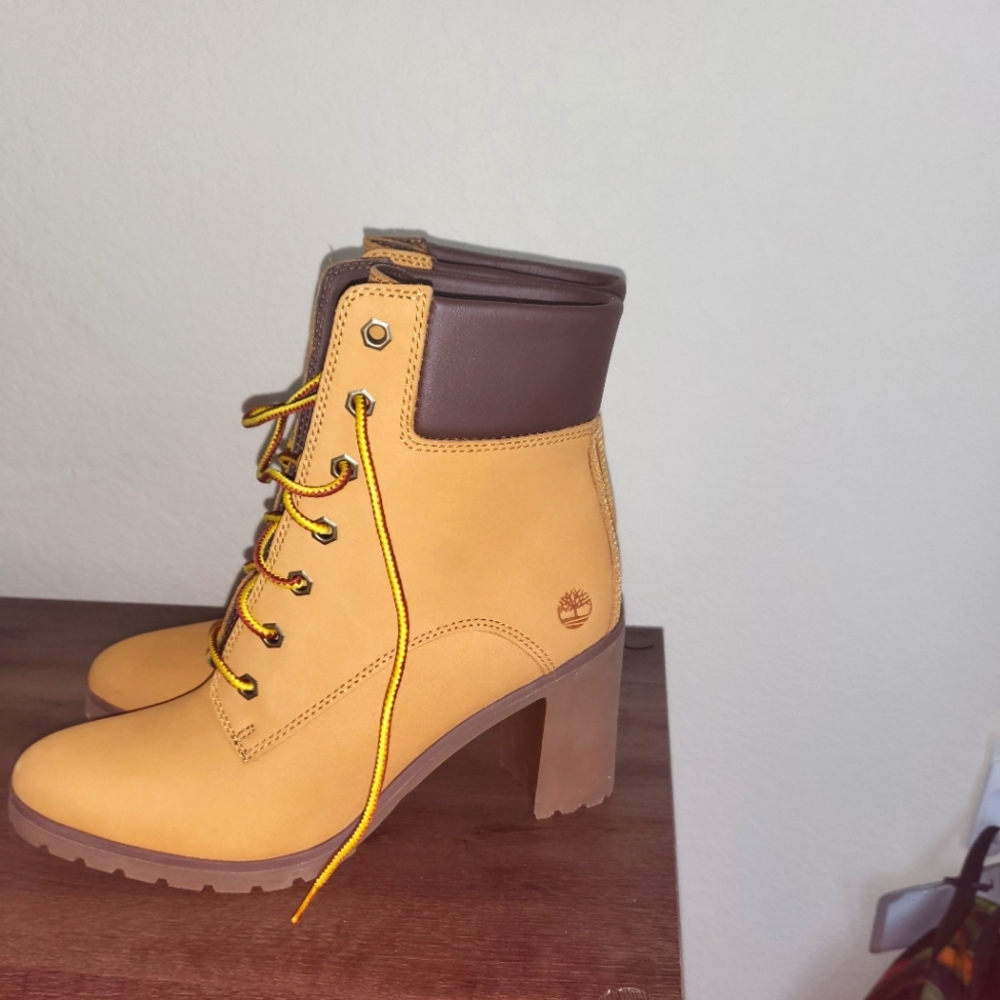 Timberland heeled boots